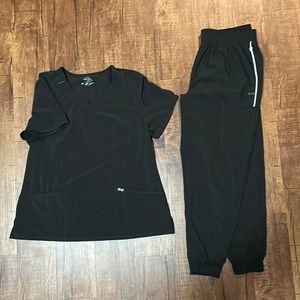 XL Cherokee Infinity Scrub Set